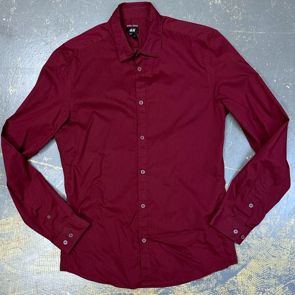 H&M Easy Iron Button Down Shirt Medium Maroon Red Dress Date Night